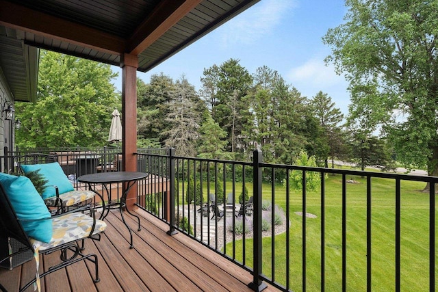 6612 Florance Ruth Ln, Sun Prairie, WI 53590 - balcony with view of wooded area