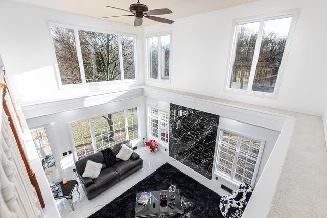 N4455 Dorothy Jane Ct, Kaukauna, WI 54130 - living area featuring ceiling fan and a wealth of natural light