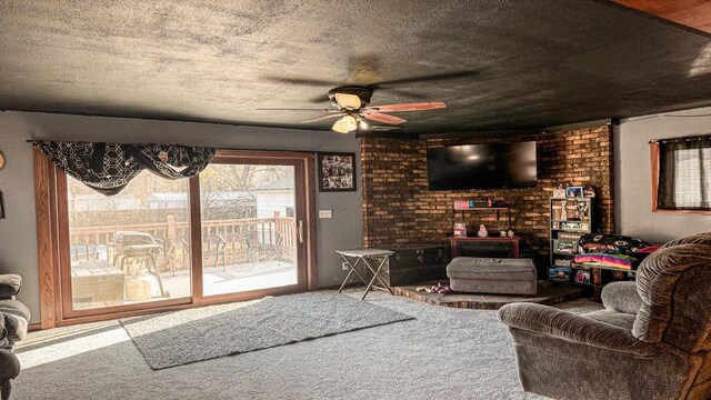 816 Royalton St, Waupaca, WI 54981 - carpeted living room featuring a textured ceiling and ceiling fan