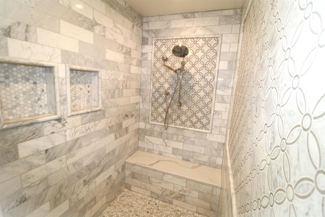 4786 Cardinal Ln, Sun Prairie, WI 53590 - bathroom featuring tiled shower