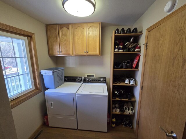 246 Golliher Ct, Westfield, WI 53964 - laundry room featuring a wealth of natural light, washer and dryer, baseboards, and cabinet space
