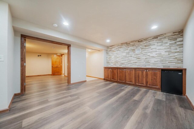 3895 Shorebird Ct, Oshkosh, WI 54904 - spare room with light wood finished floors, baseboards, and recessed lighting