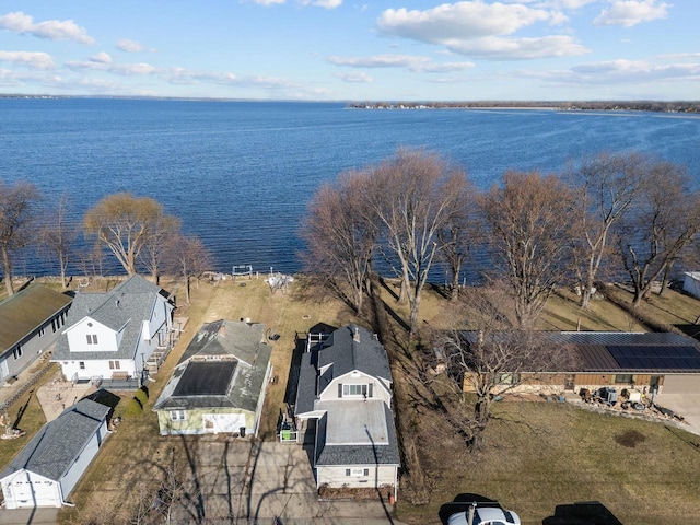 2963 Sunset Point Ln, Oshkosh, WI 54904 - aerial view featuring a water view