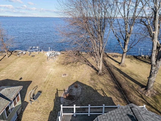 2963 Sunset Point Ln, Oshkosh, WI 54904 - drone / aerial view featuring a water view