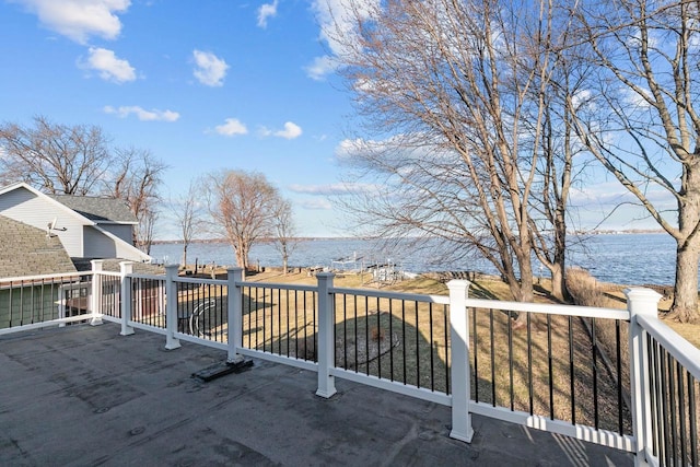2963 Sunset Point Ln, Oshkosh, WI 54904 - wooden deck featuring a water view