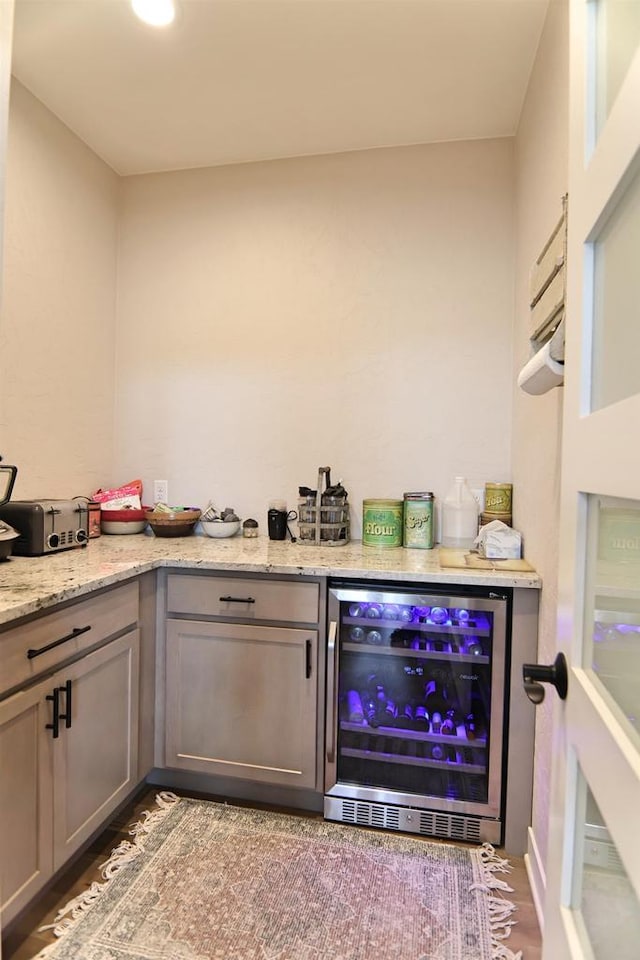 1817 Arboretum Dr, Janesville, WI 53548 - bar featuring wine cooler