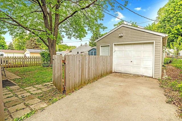 106 Leon St, Madison, WI 53714 - detached garage with concrete driveway