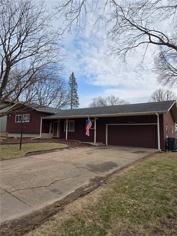 1637 Skeels Ave, Eau Claire, WI 54701 - single story home featuring driveway and a garage