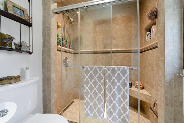N5120 Summit Ct, Fond Du Lac, WI 54937 - full bath featuring a shower stall and toilet