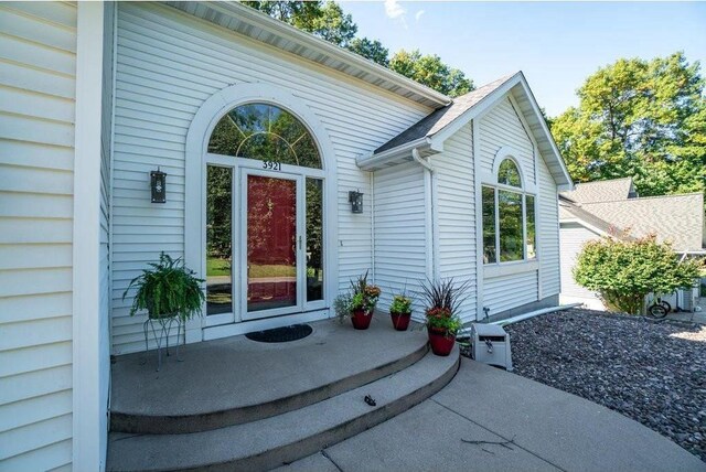 3921 Damon Ct, Eau Claire, WI 54701 - view of doorway to property