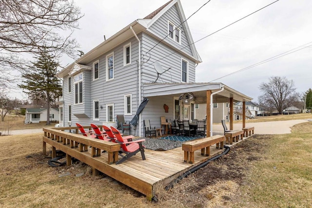 158 E Water St, Shullsburg, WI 53586 - rear view of property with a yard