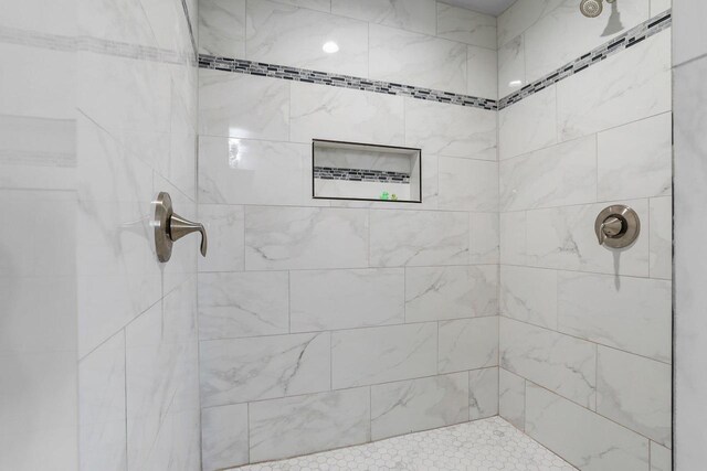 3102 Hope St, Sun Prairie, WI 53590 - full bath featuring tiled shower