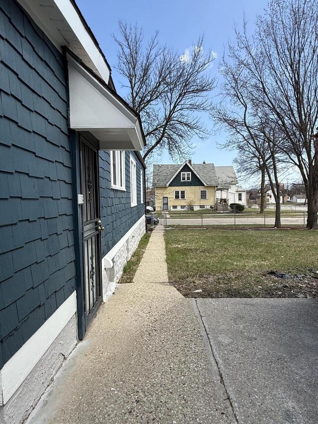 4813 N 36th St, Milwaukee, WI 53209 - view of yard