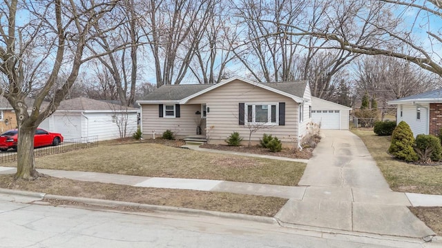 1501 Walls St, Green Bay, WI 54304 - ranch-style house with a detached garage