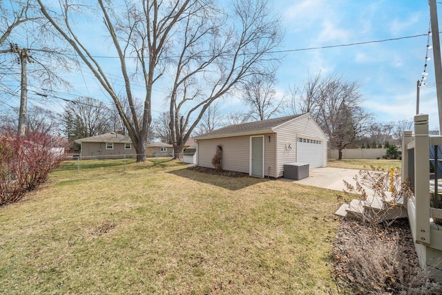 1501 Walls St, Green Bay, WI 54304 - view of yard with an outdoor structure and a detached garage
