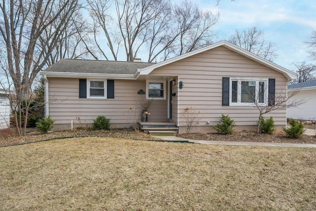 1501 Walls St, Green Bay, WI 54304 - view of front of home featuring a front yard