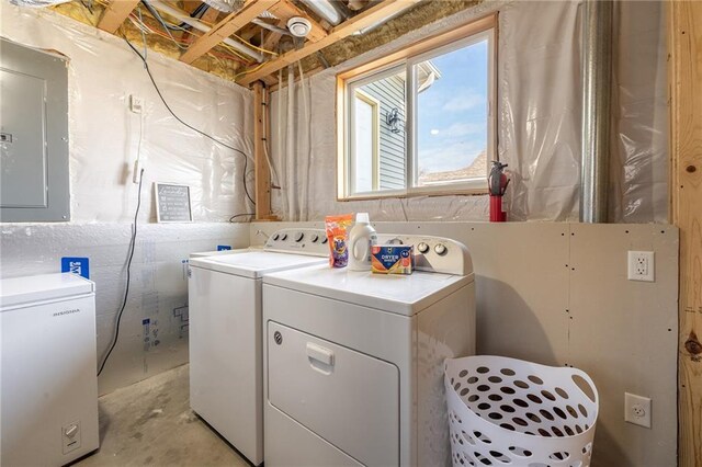 306 Dunn St, Colfax, WI 54730 - washroom with independent washer and dryer, laundry area, and electric panel