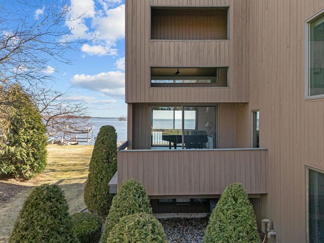 2136 White Swan Dr, Oshkosh, WI 54901 - back of property with a water view
