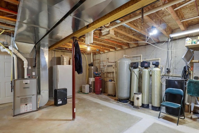9521 County Road Ww, Wisconsin Rapids, WI 54494 - unfinished basement with water heater and heating unit