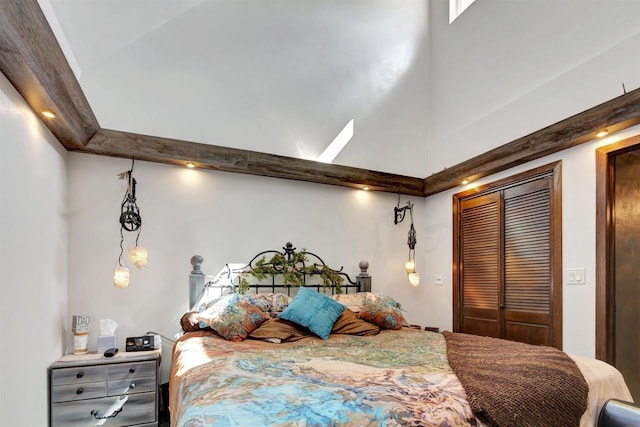 1545 County Rd I, Oshkosh, WI 54902 - bedroom with a high ceiling