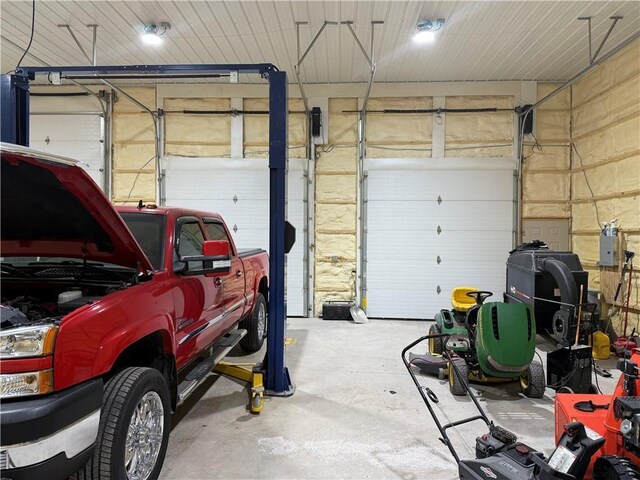 E8577 N County Rd, Elk Mound, WI 54739 - view of garage