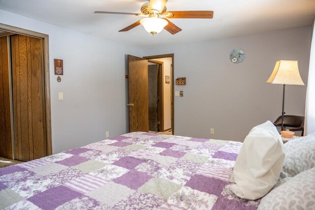 W5384 25th St, Necedah, WI 54646 - bedroom featuring a closet and ceiling fan