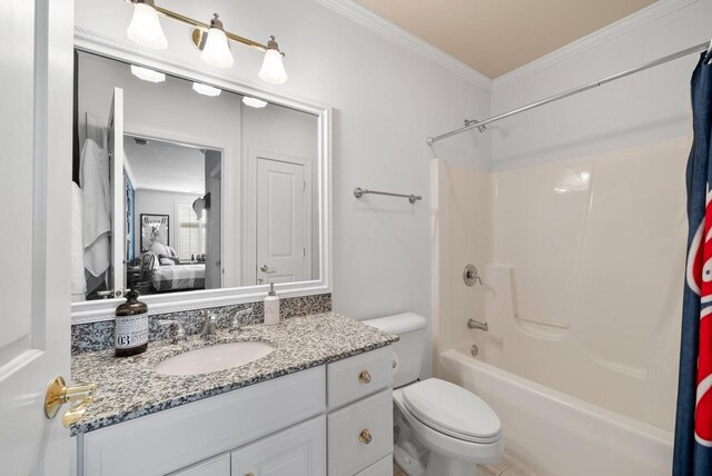 1066 Edinborough Ct, Lake Geneva, WI 53147 - ensuite bathroom featuring vanity, ensuite bath, shower / bath combination with curtain, crown molding, and toilet