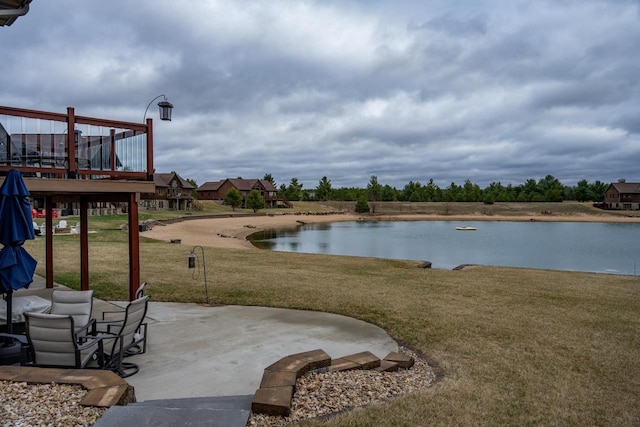 W5677 N Stone Gate Dr, New Lisbon, WI 53950 - property view of water