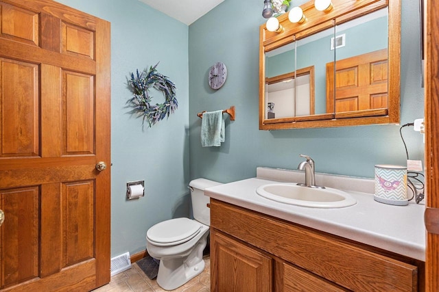 101 Brookview Pl, Combined Locks, WI 54113 - bathroom featuring vanity and tile patterned floors