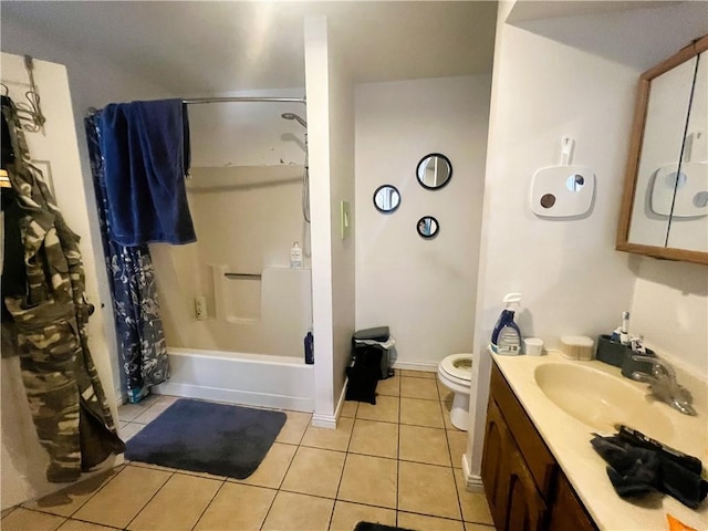 full bathroom featuring toilet, shower / tub combo with curtain, vanity, and tile patterned floors