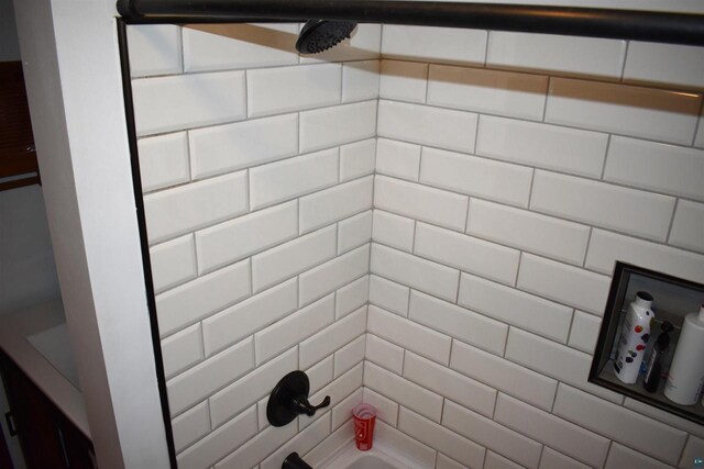 71435 Range Line Rd, Iron River, WI 54847 - full bathroom featuring  shower combination