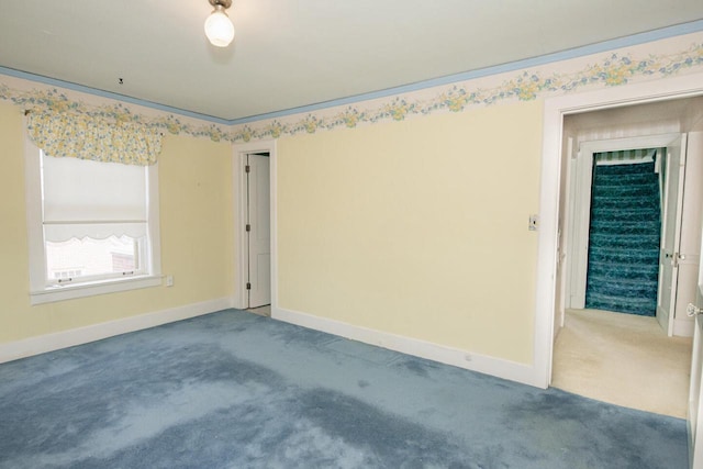 328 Wilson St, Winona, MN 55987 - unfurnished room featuring carpet flooring and baseboards