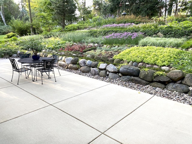 view of patio with outdoor dining area