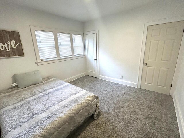 4271 N 26th St, Milwaukee, WI 53209 - carpeted bedroom with baseboards