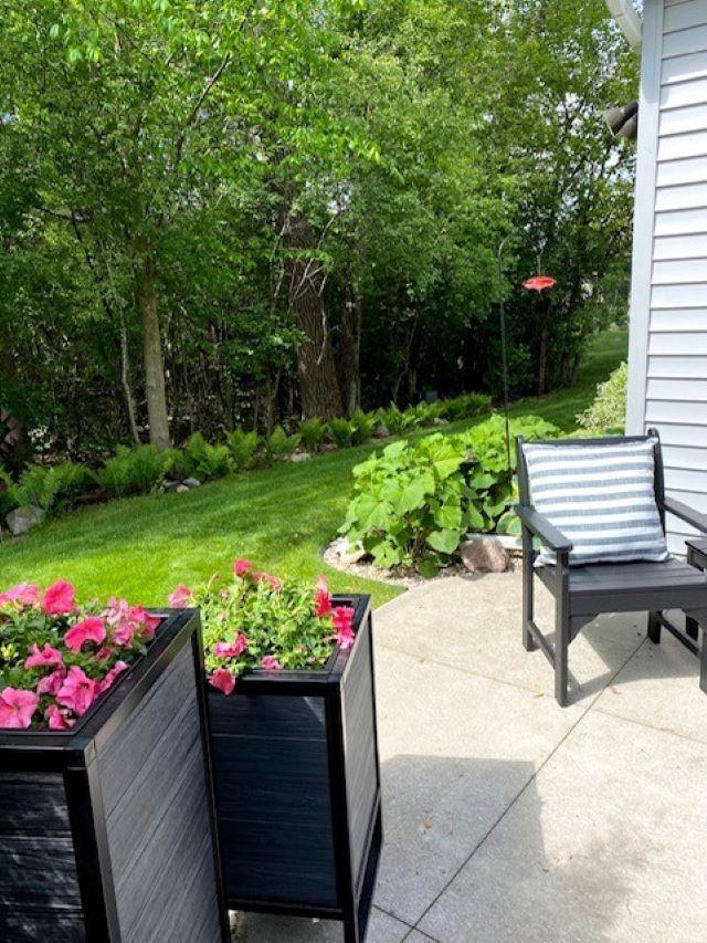 4923 W Woods Creek Ln, Appleton, WI 54913 - view of patio
