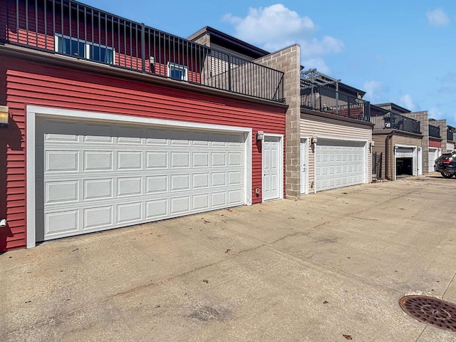 302 N Van Buren St, Green Bay, WI 54301 - view of garage
