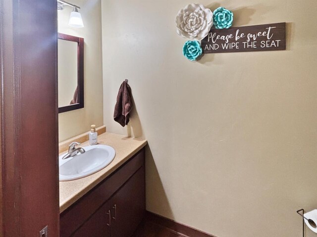 302 N Van Buren St, Green Bay, WI 54301 - bathroom featuring vanity