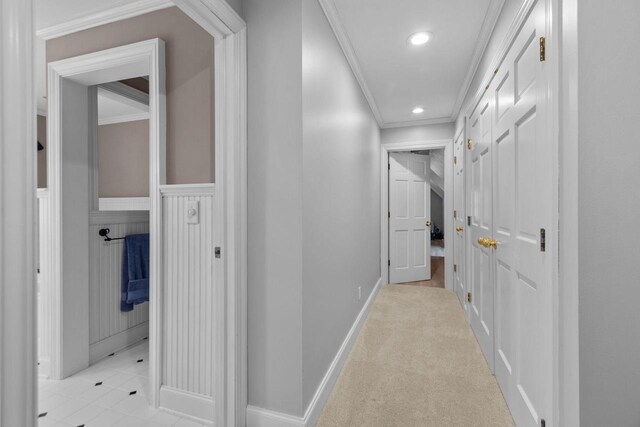 140 River Dr, Appleton, WI 54915 - hallway with baseboards, recessed lighting, and ornamental molding