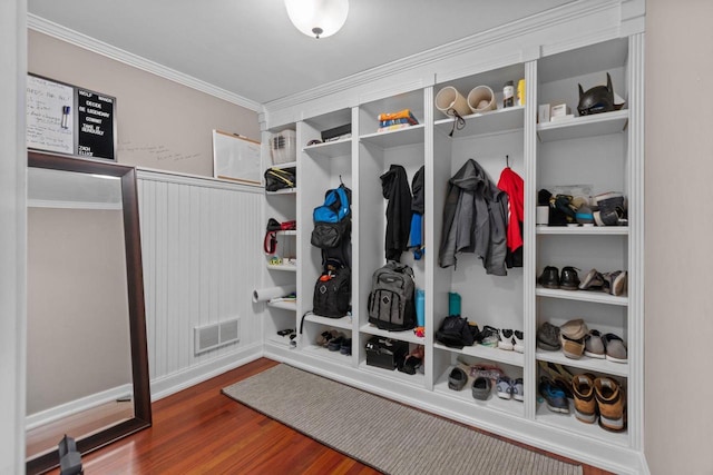 140 River Dr, Appleton, WI 54915 - mudroom featuring wainscoting, crown molding, wood finished floors, and visible vents