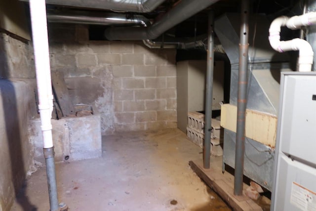 view of unfinished below grade area