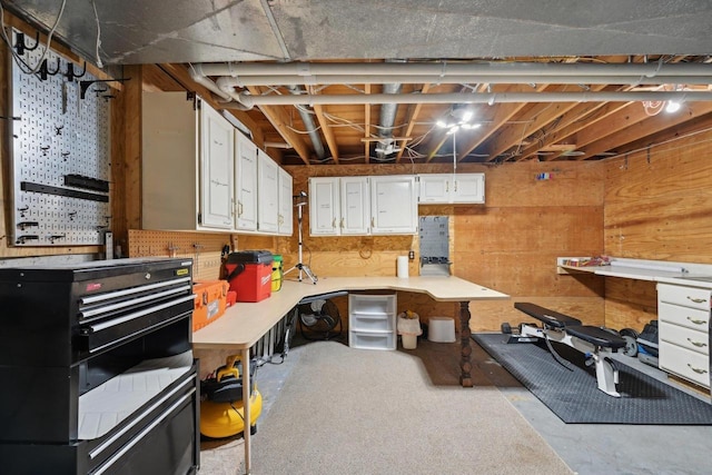 5407 Marsh Woods Dr, Mcfarland, WI 53558 - unfinished below grade area with a workshop area