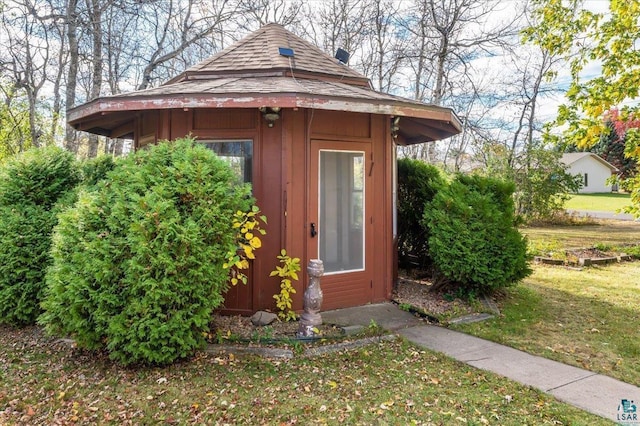 2608 Logan Ave, Superior, WI 54880 - view of outbuilding with an outbuilding