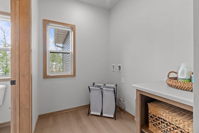 3216 Eclipse Dr, Green Bay, WI 54311 - bathroom featuring wood finished floors and healthy amount of natural light
