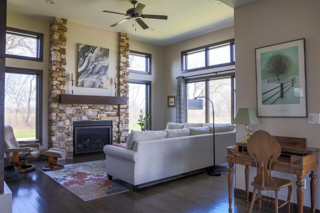 808 Winery Way, Cambridge, WI 53523