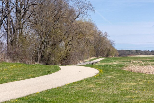 808 Winery Way, Cambridge, WI 53523