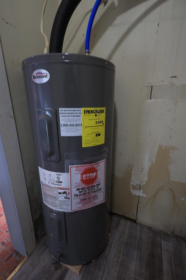 50220 Turkey Ridge Rd, Gays Mills, WI 54631 - utility room featuring electric water heater