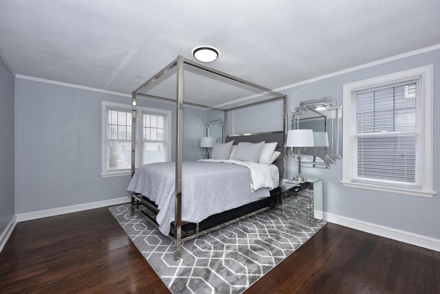 6216 N Santa Monica Blvd, Whitefish Bay, WI 53217 - bedroom featuring wood finished floors, baseboards, and crown molding