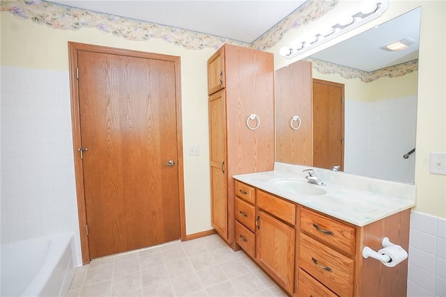 1613 Chumas Dr, Eau Claire, WI 54701 - full bath with vanity