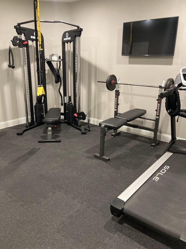 4922 Saint Annes Dr, Waunakee, WI 53597 - workout area with baseboards