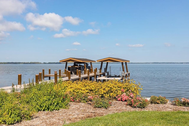 9458 Warner Rd, Winneconne, WI 54986 - dock area with a water view and boat lift